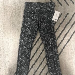 NWT Ultimate 7/8 Stash Athleta Leggings w/ Pockets